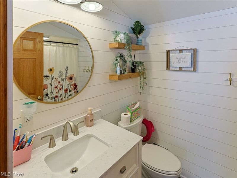 206 Wood Street, Bellevue, OH 44811 Photo 13