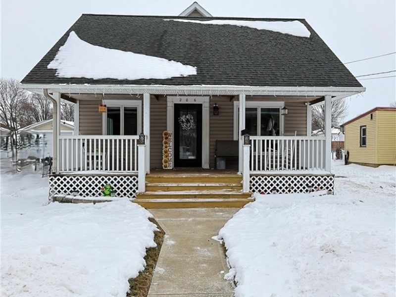 206 Wood Street, Bellevue, OH 44811 Photo 2