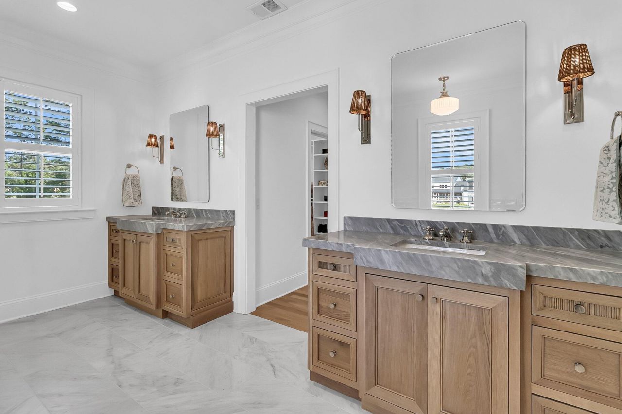 3864 Summerton Street Photo 36