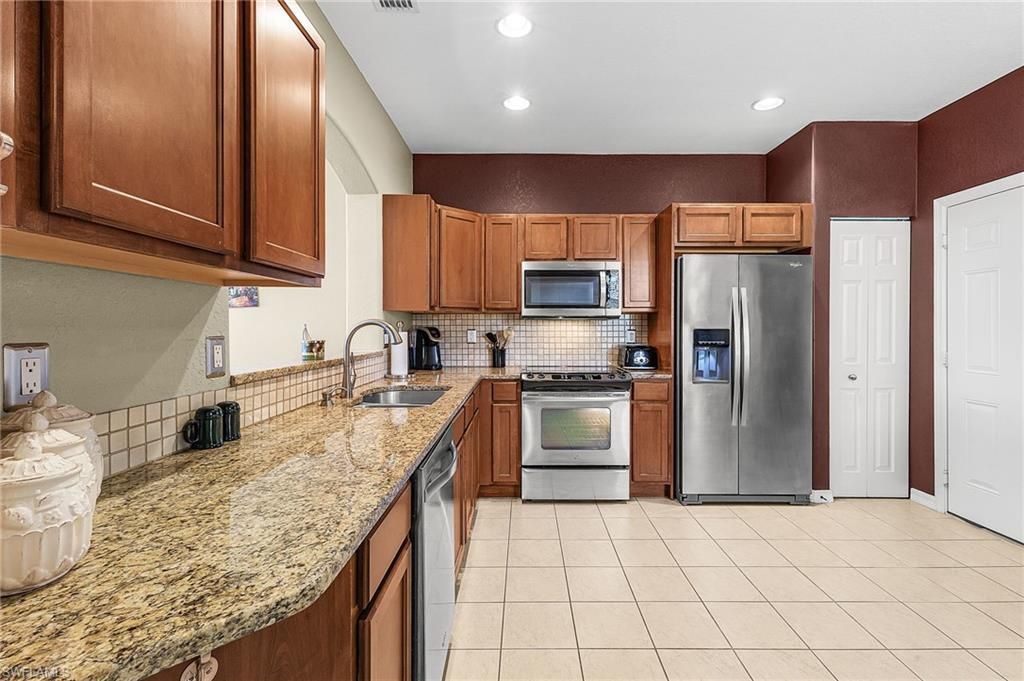 3343 Dandolo Cir , Cape Coral, FL 33909 Photo