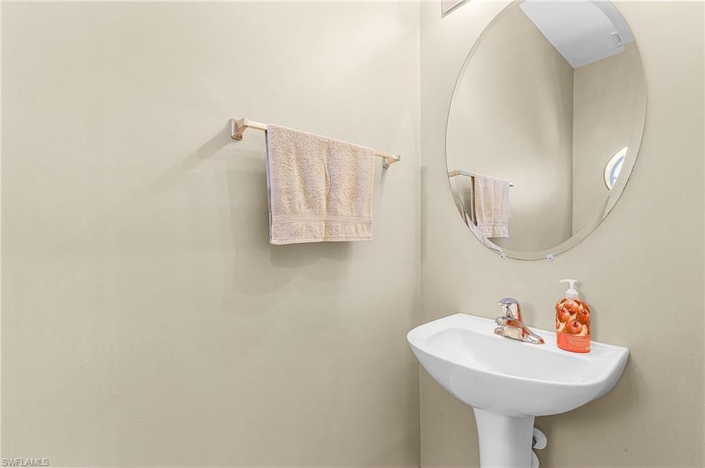 3343 Dandolo Cir , Cape Coral, FL 33909 Photo