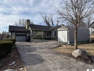 4041 Redick Avenue, Omaha, NE 68112