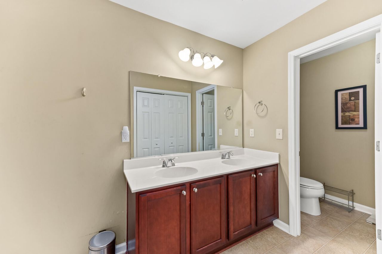 8877 Gable Street Photo 16