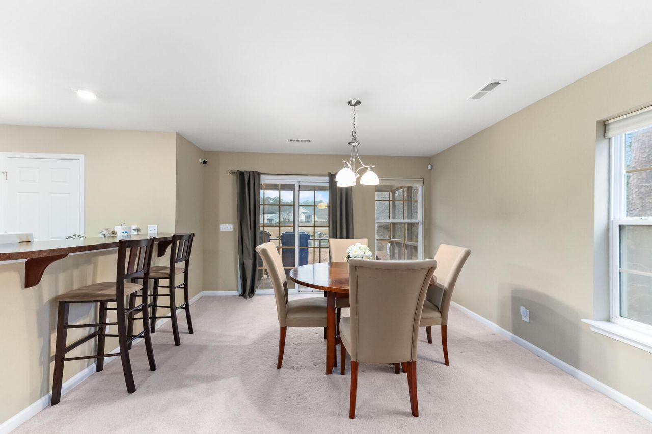 8877 Gable Street Photo 6