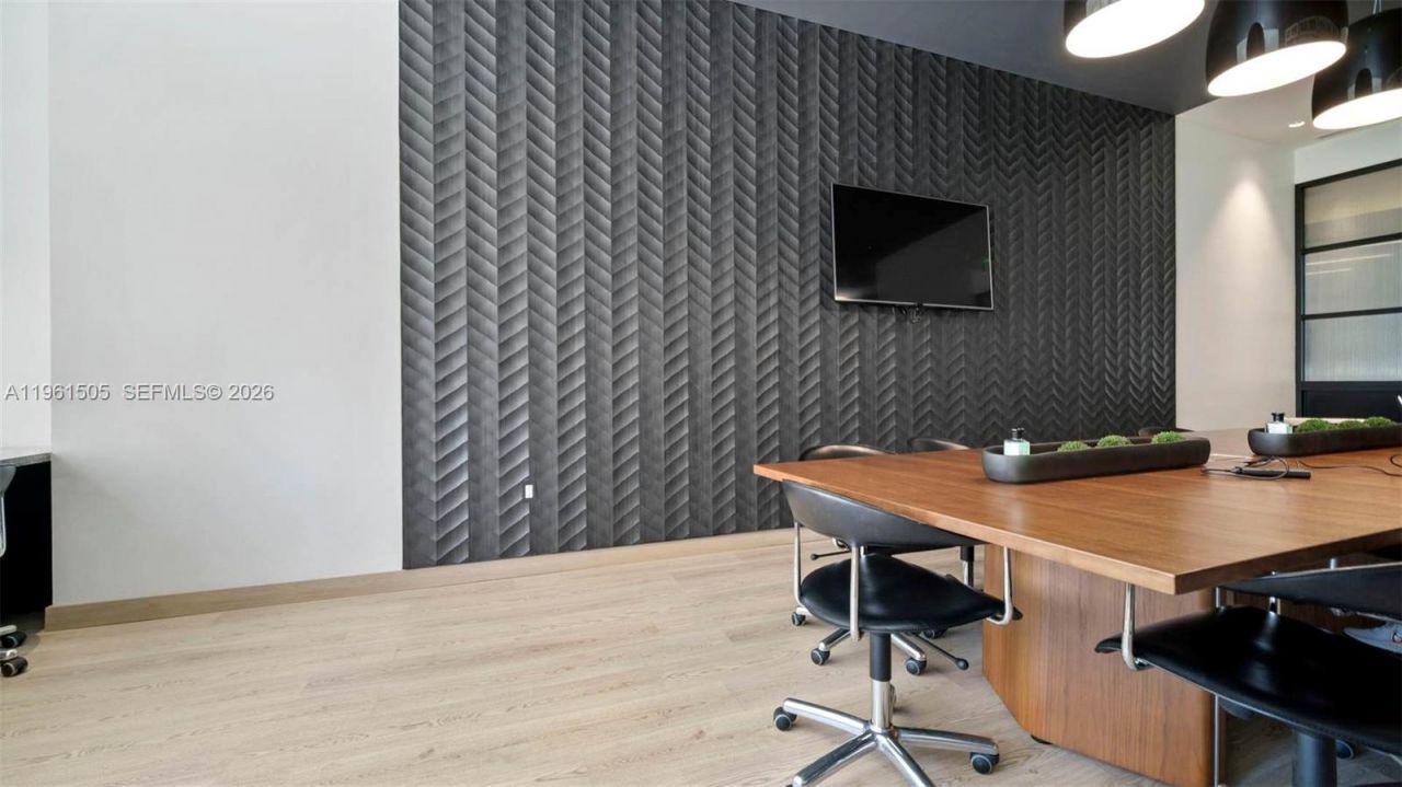 45 SW 9th St , Unit 3807, Miami, FL 33130 Photo