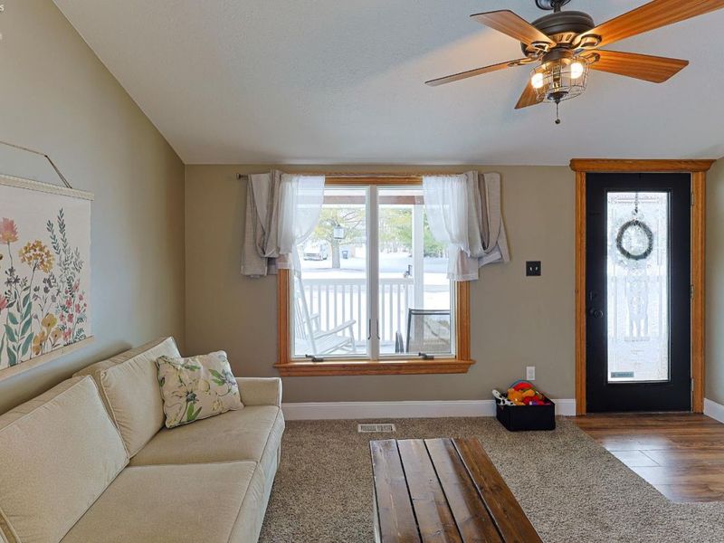 206 Wood Street, Bellevue, OH 44811 Photo 11