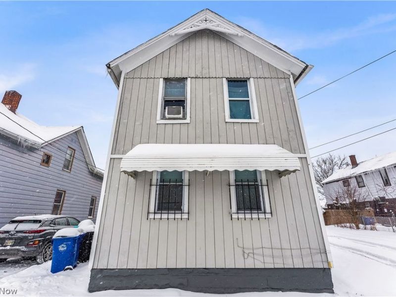 3607 Sackett Avenue, Unit 1/Front, Cleveland, OH 44109 Photo 2