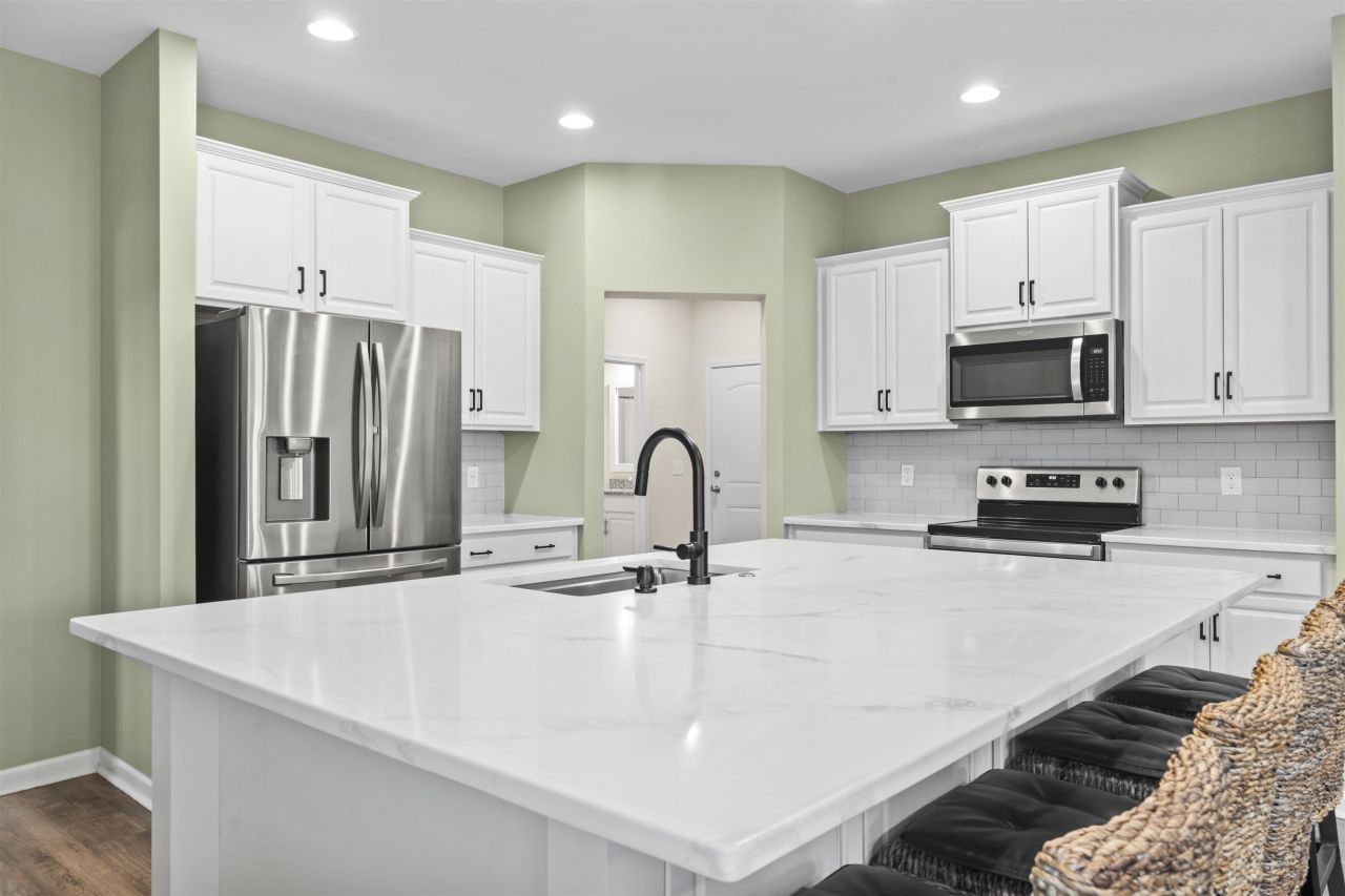 452 Honeyhill Loop Photo 10