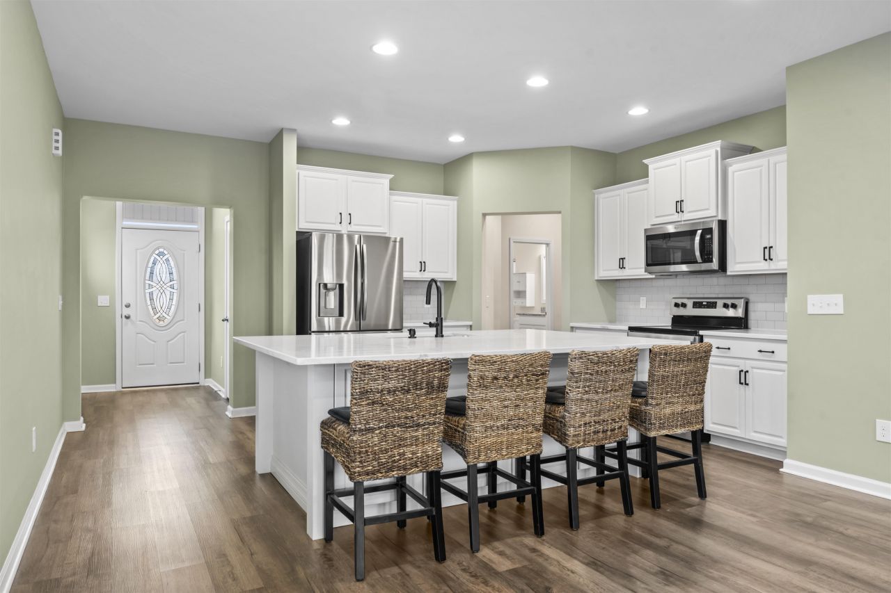 452 Honeyhill Loop Photo 12