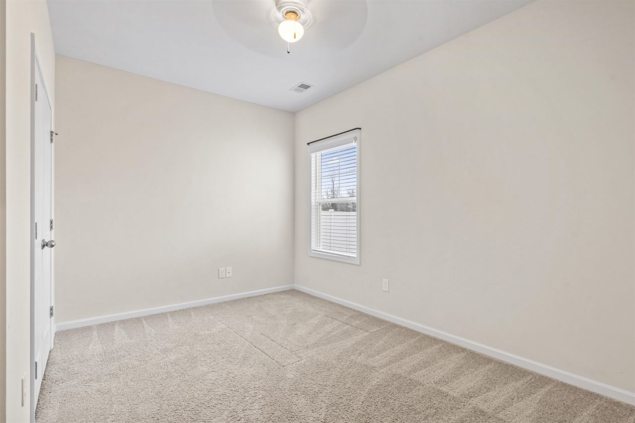 452 Honeyhill Loop Photo 19