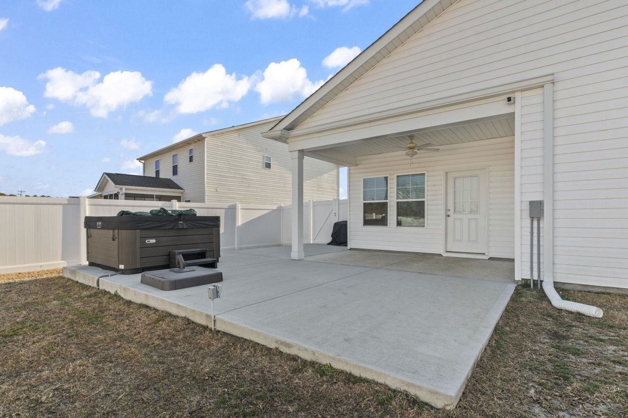 452 Honeyhill Loop Photo 32