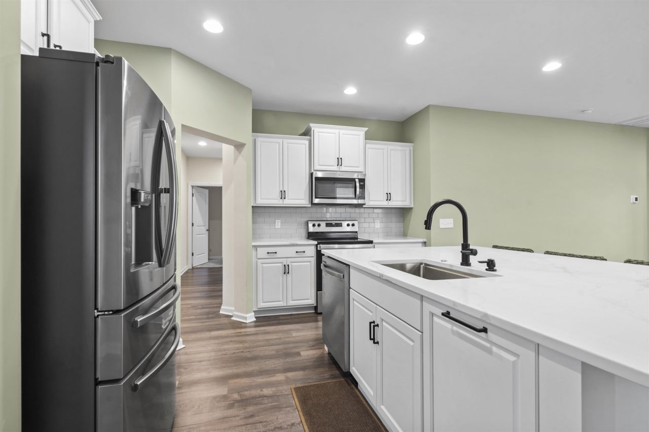 452 Honeyhill Loop Photo 9