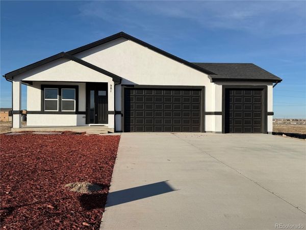 981 E Waverly Drive , Pueblo, CO 81007