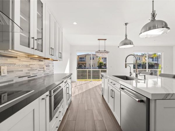 3110 NE 210th Ter , Aventura, FL 33180