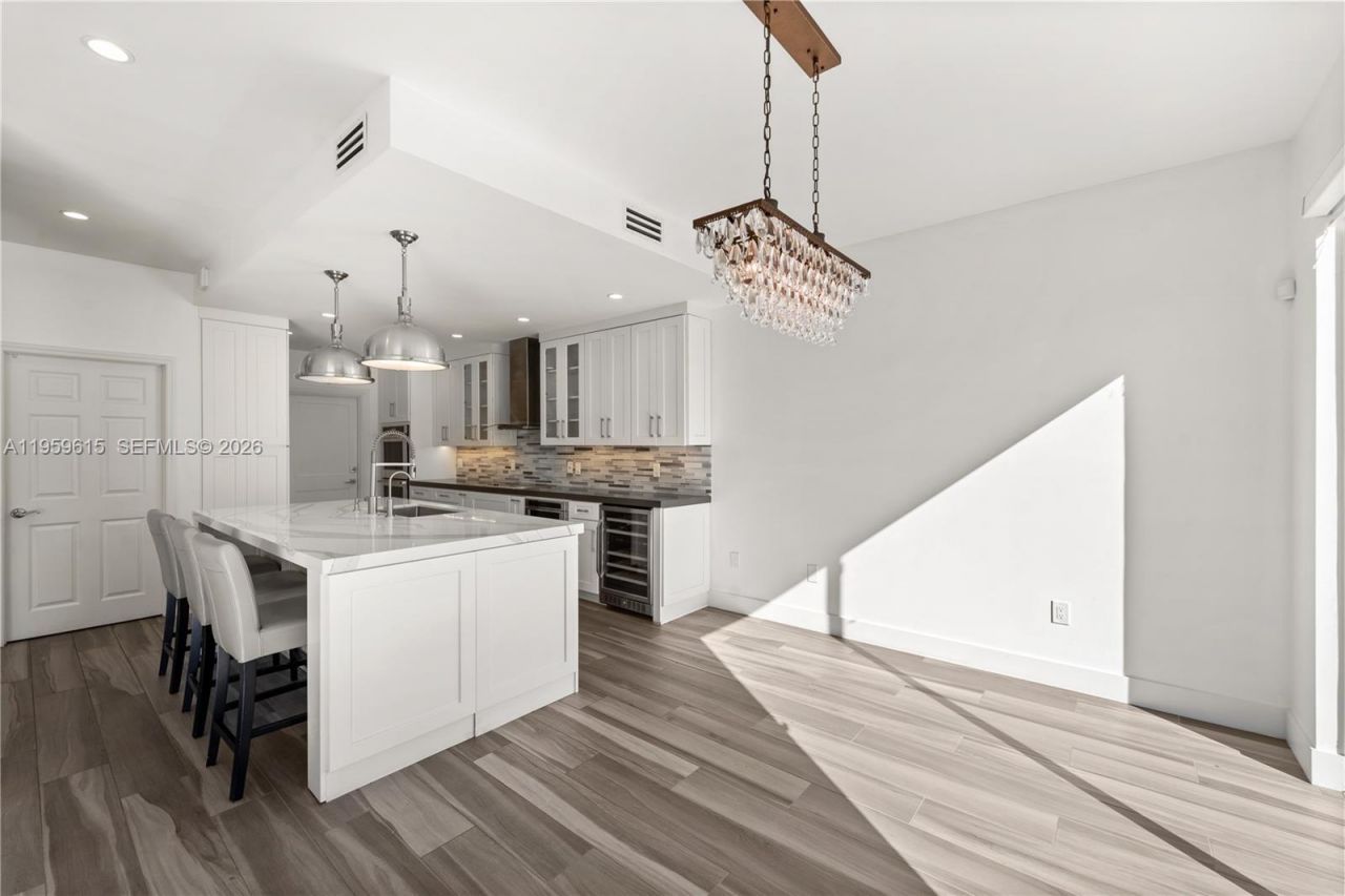 3110 NE 210th Ter , Aventura, FL 33180 Photo