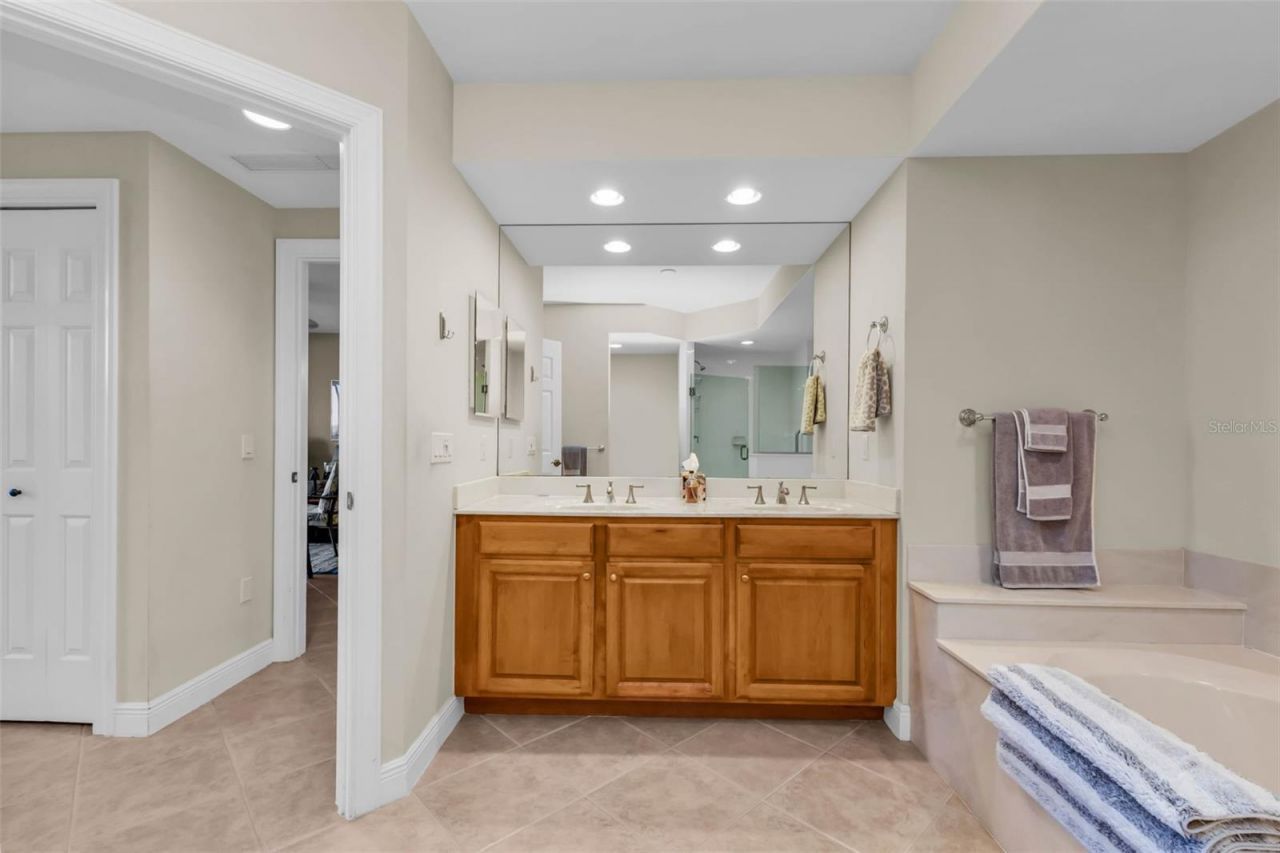 3333 Sunset Key Circle, Unit 204, Punta Gorda, FL 33955 Photo