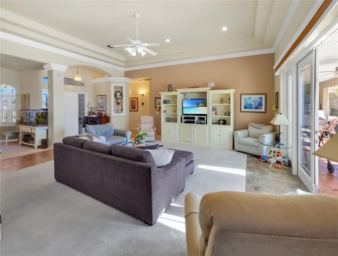 77 Hickory Loop, Ocala, FL 34472 Photo