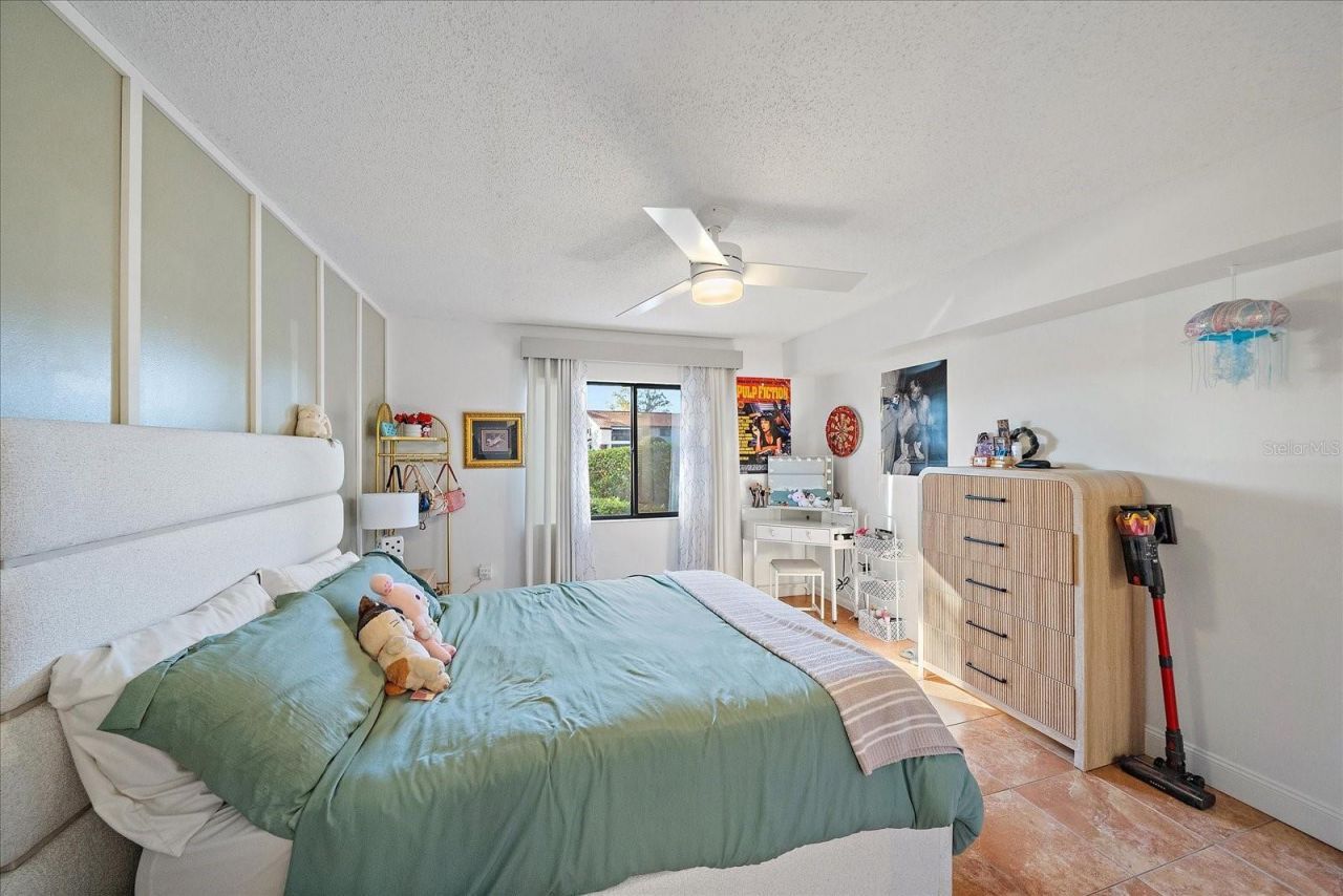 5769 Gardens Drive, Unit 101, Sarasota, FL 34243 Photo