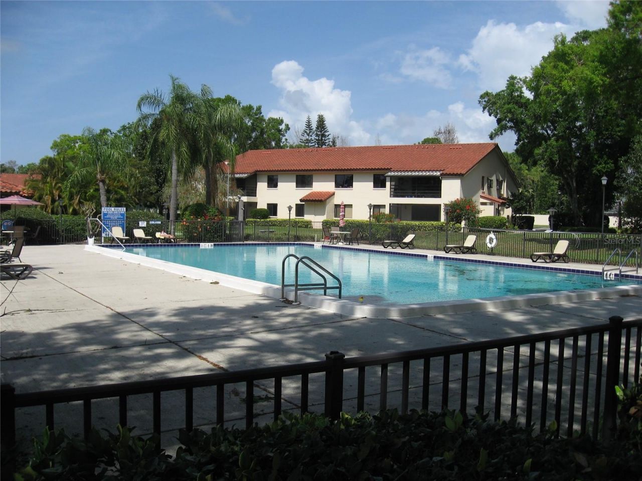 5769 Gardens Drive, Unit 101, Sarasota, FL 34243 Photo