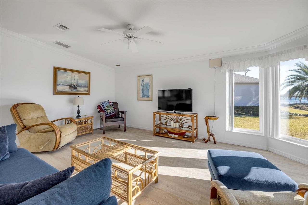 290 Navajo Drive, Oak Hill, FL 32759 Photo