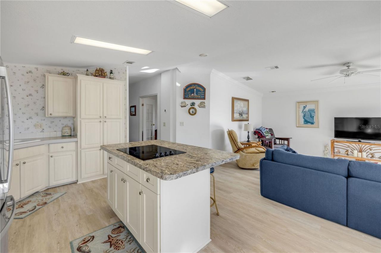 290 Navajo Drive, Oak Hill, FL 32759 Photo