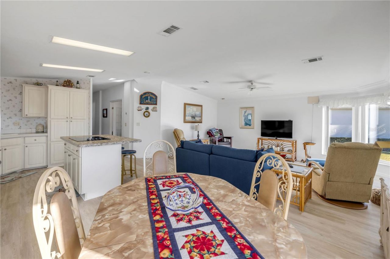 290 Navajo Drive, Oak Hill, FL 32759 Photo