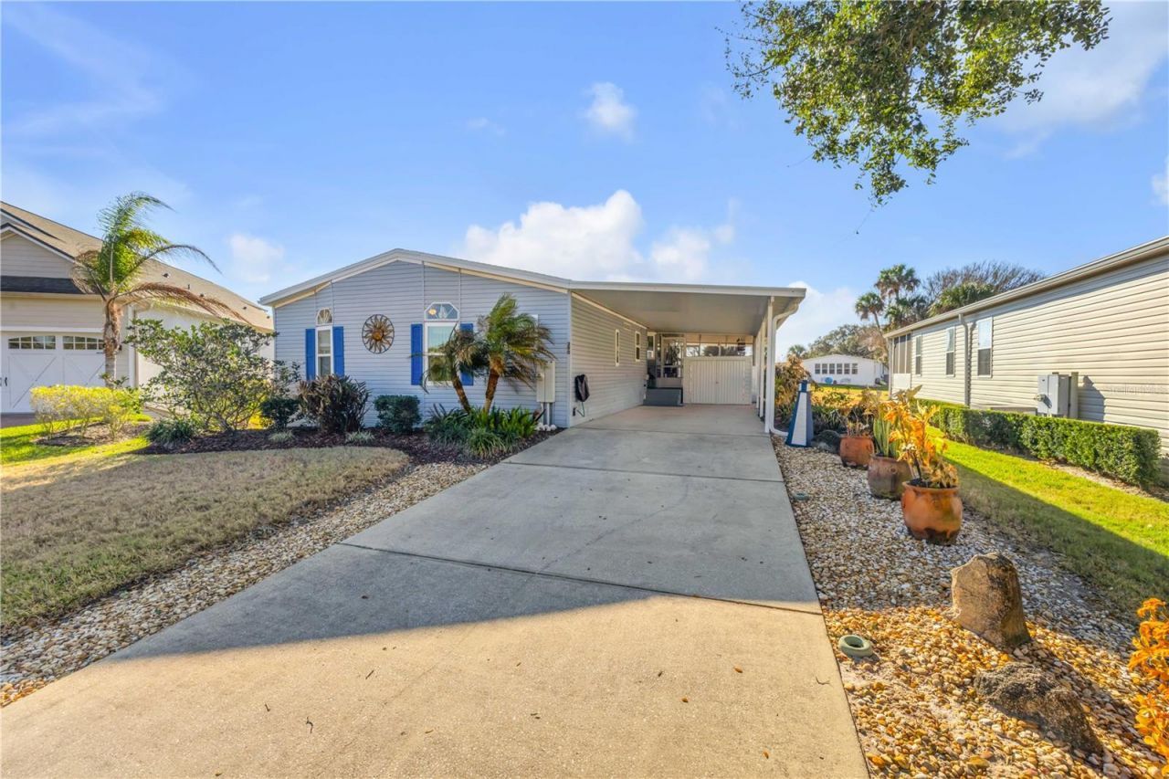 290 Navajo Drive, Oak Hill, FL 32759 Photo