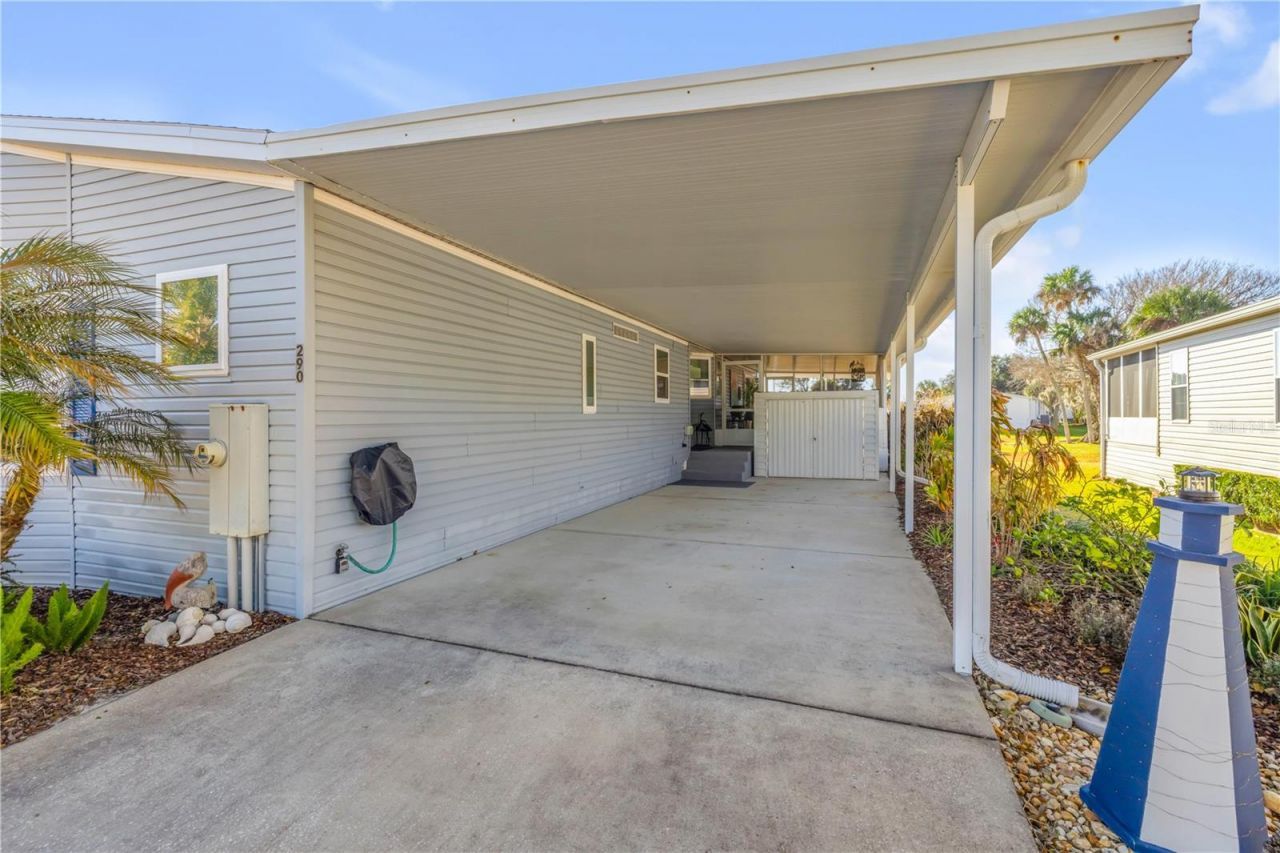 290 Navajo Drive, Oak Hill, FL 32759 Photo