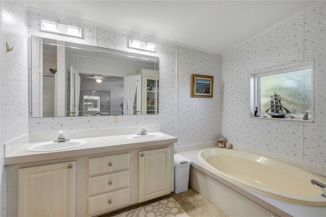 290 Navajo Drive, Oak Hill, FL 32759 Photo