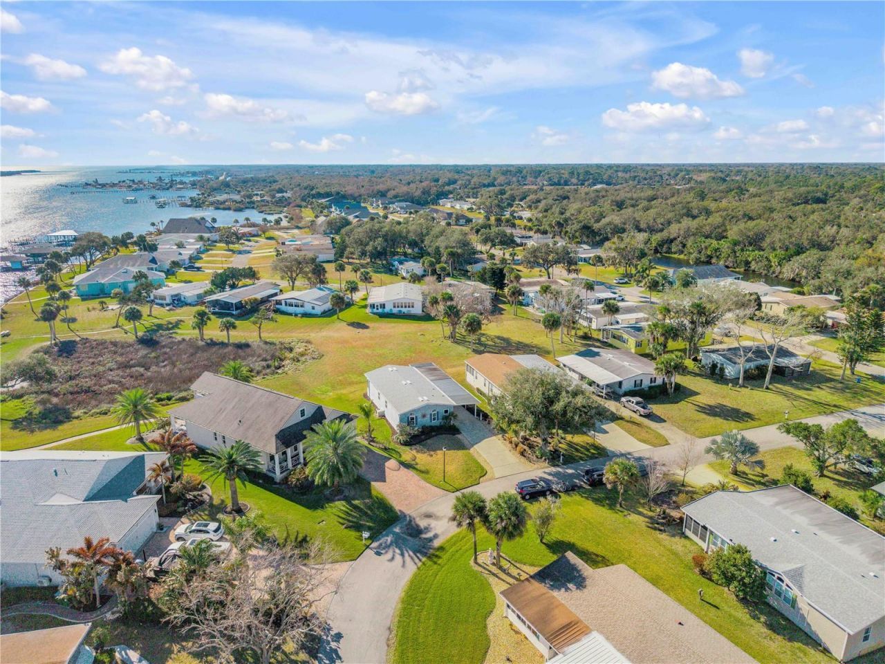 290 Navajo Drive, Oak Hill, FL 32759 Photo