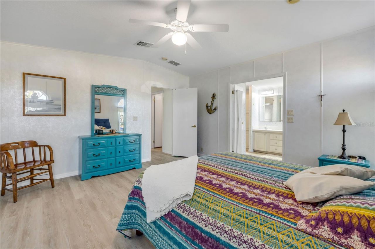 290 Navajo Drive, Oak Hill, FL 32759 Photo