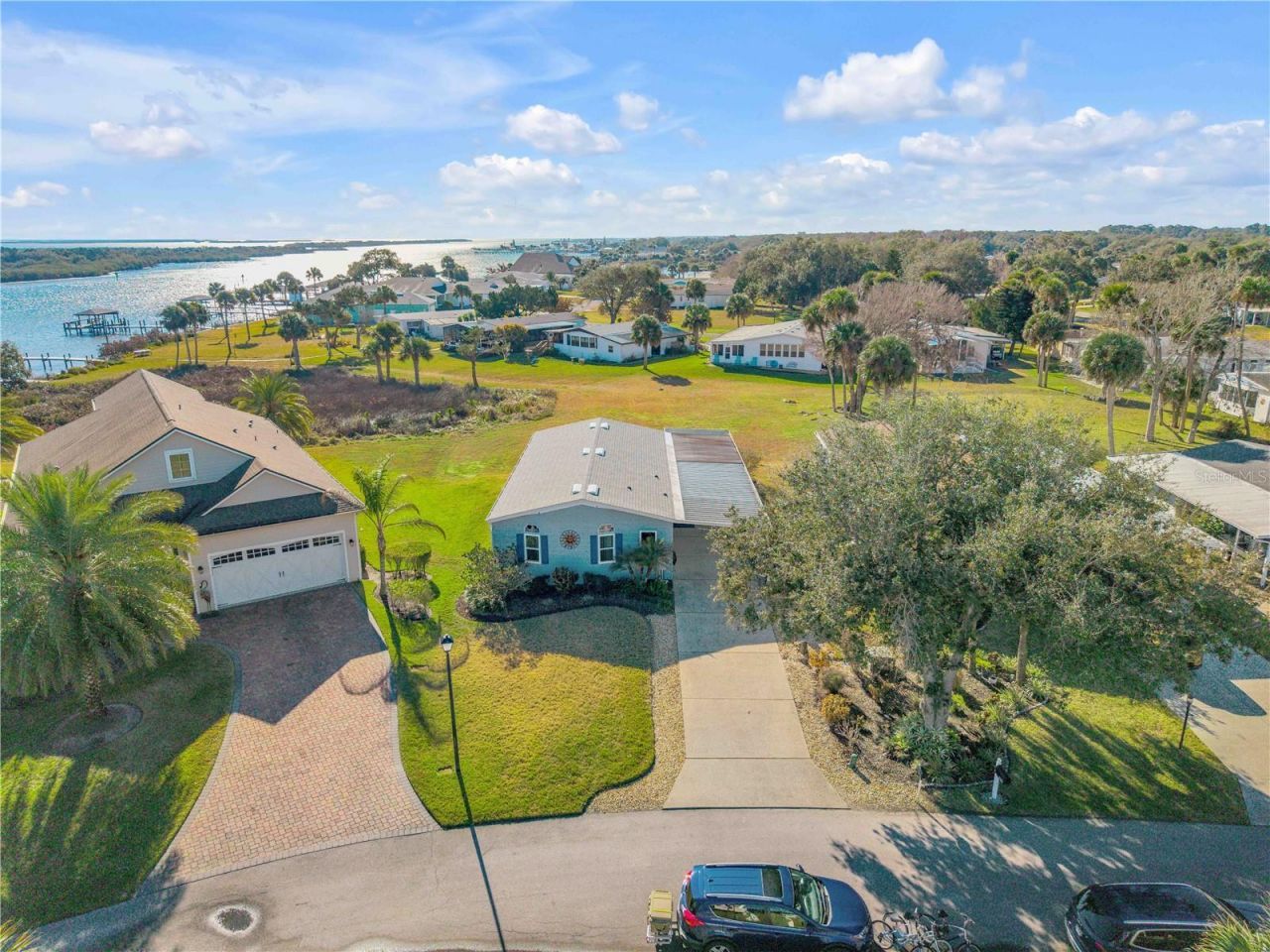 290 Navajo Drive, Oak Hill, FL 32759 Photo