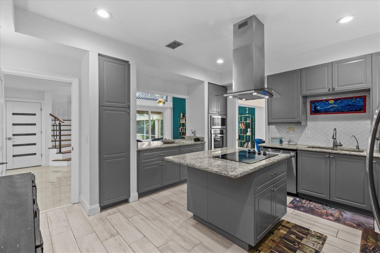 5914 La Rosa Lane, Apollo Beach, FL 33572 Photo