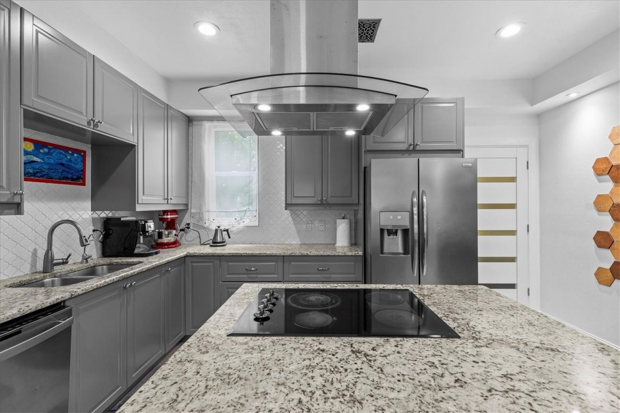 5914 La Rosa Lane, Apollo Beach, FL 33572 Photo
