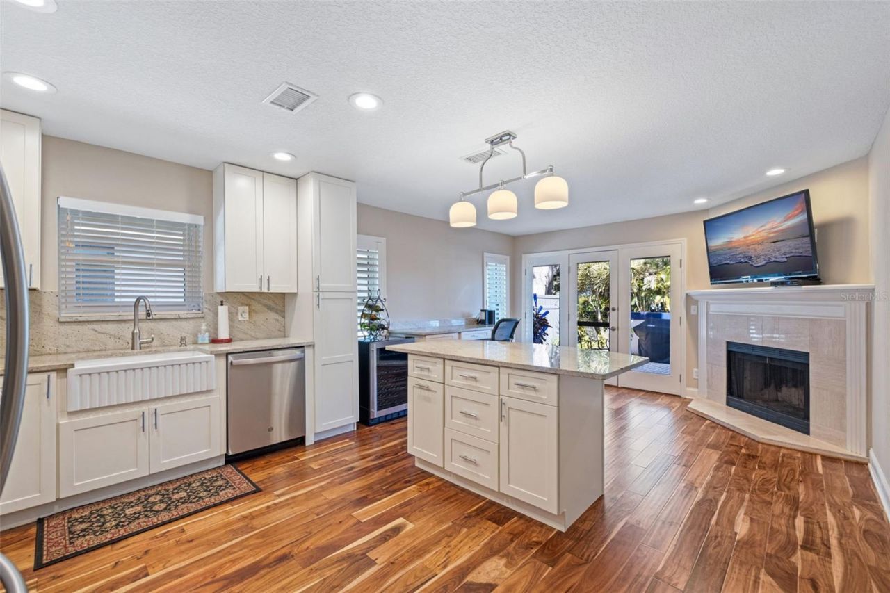 1683 Watermark Circle Ne, Saint Petersburg, FL 33702 Photo