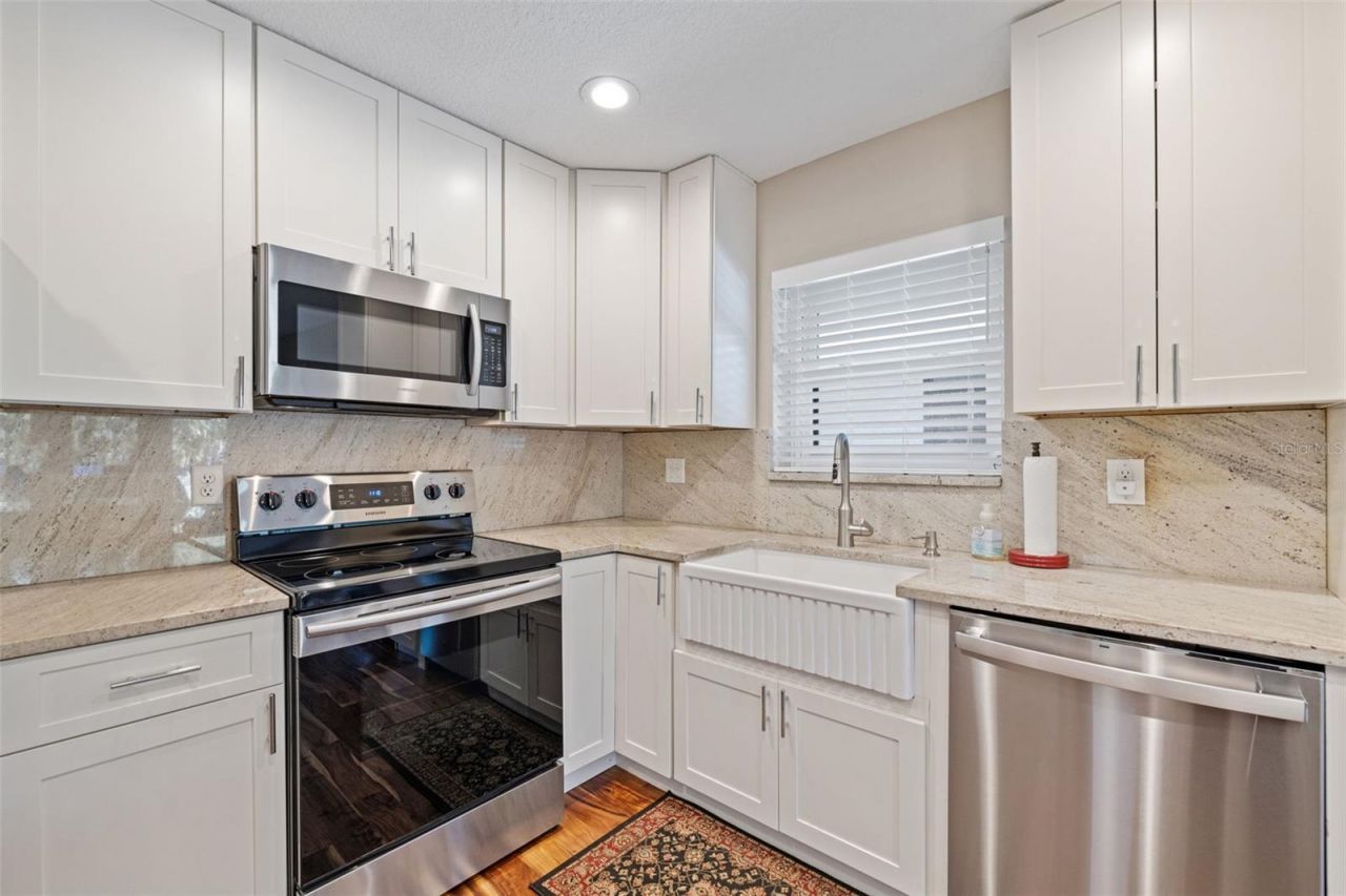 1683 Watermark Circle Ne, Saint Petersburg, FL 33702 Photo