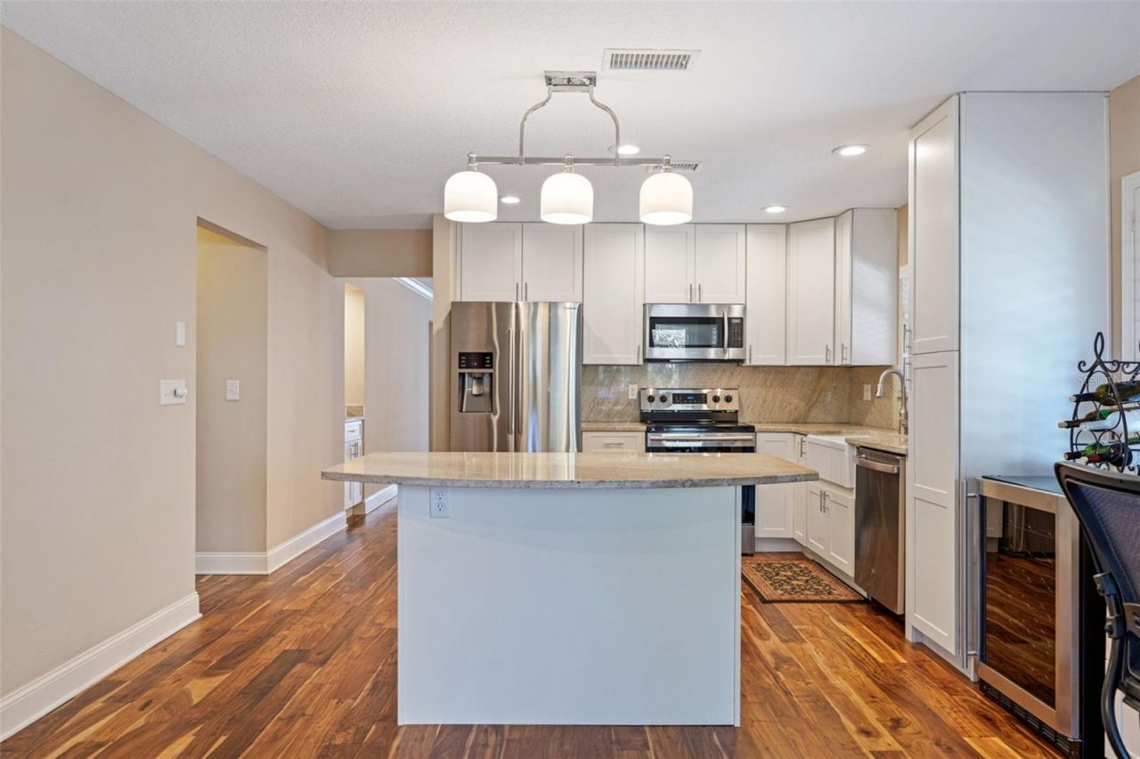 1683 Watermark Circle Ne, Saint Petersburg, FL 33702 Photo