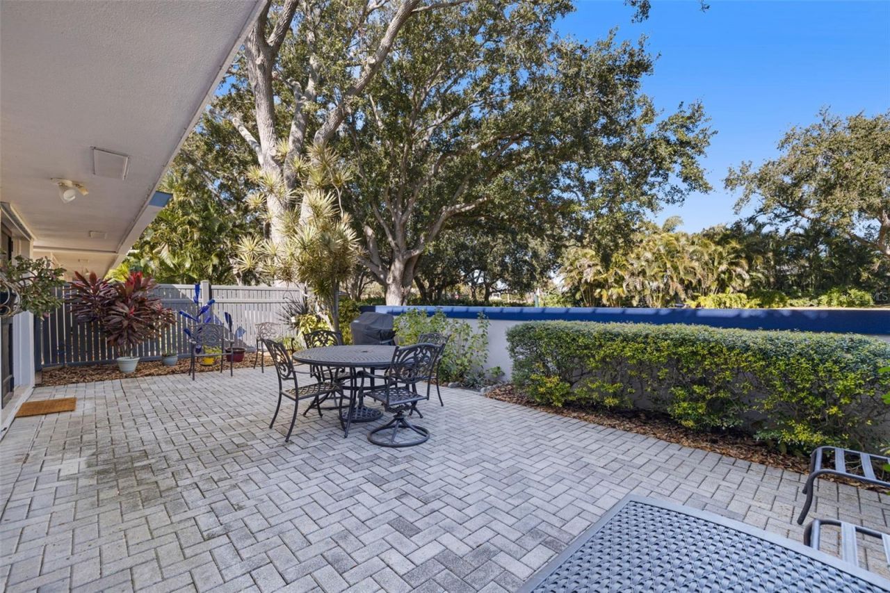 1683 Watermark Circle Ne, Saint Petersburg, FL 33702 Photo