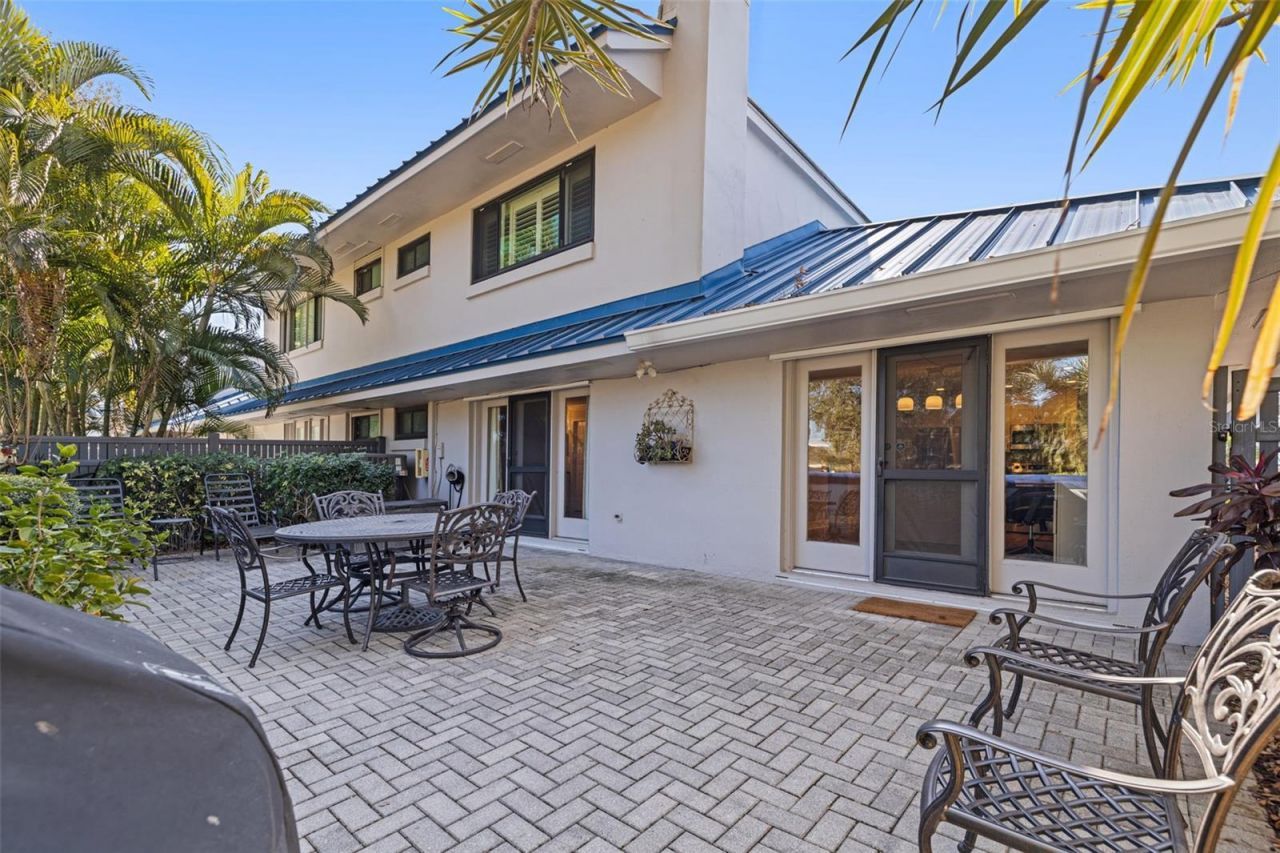 1683 Watermark Circle Ne, Saint Petersburg, FL 33702 Photo