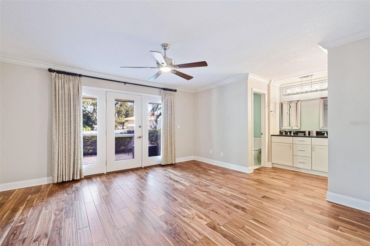 1683 Watermark Circle Ne, Saint Petersburg, FL 33702 Photo