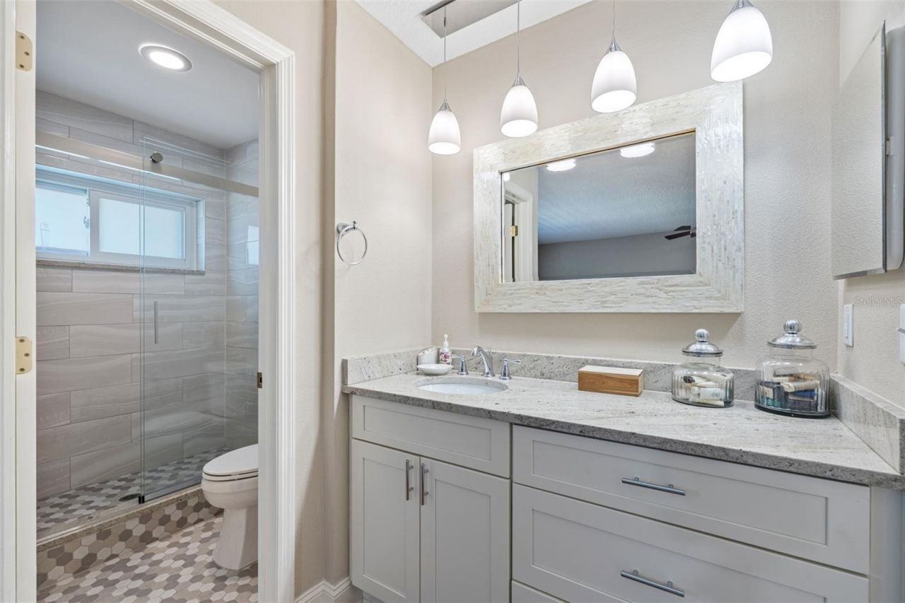 1683 Watermark Circle Ne, Saint Petersburg, FL 33702 Photo