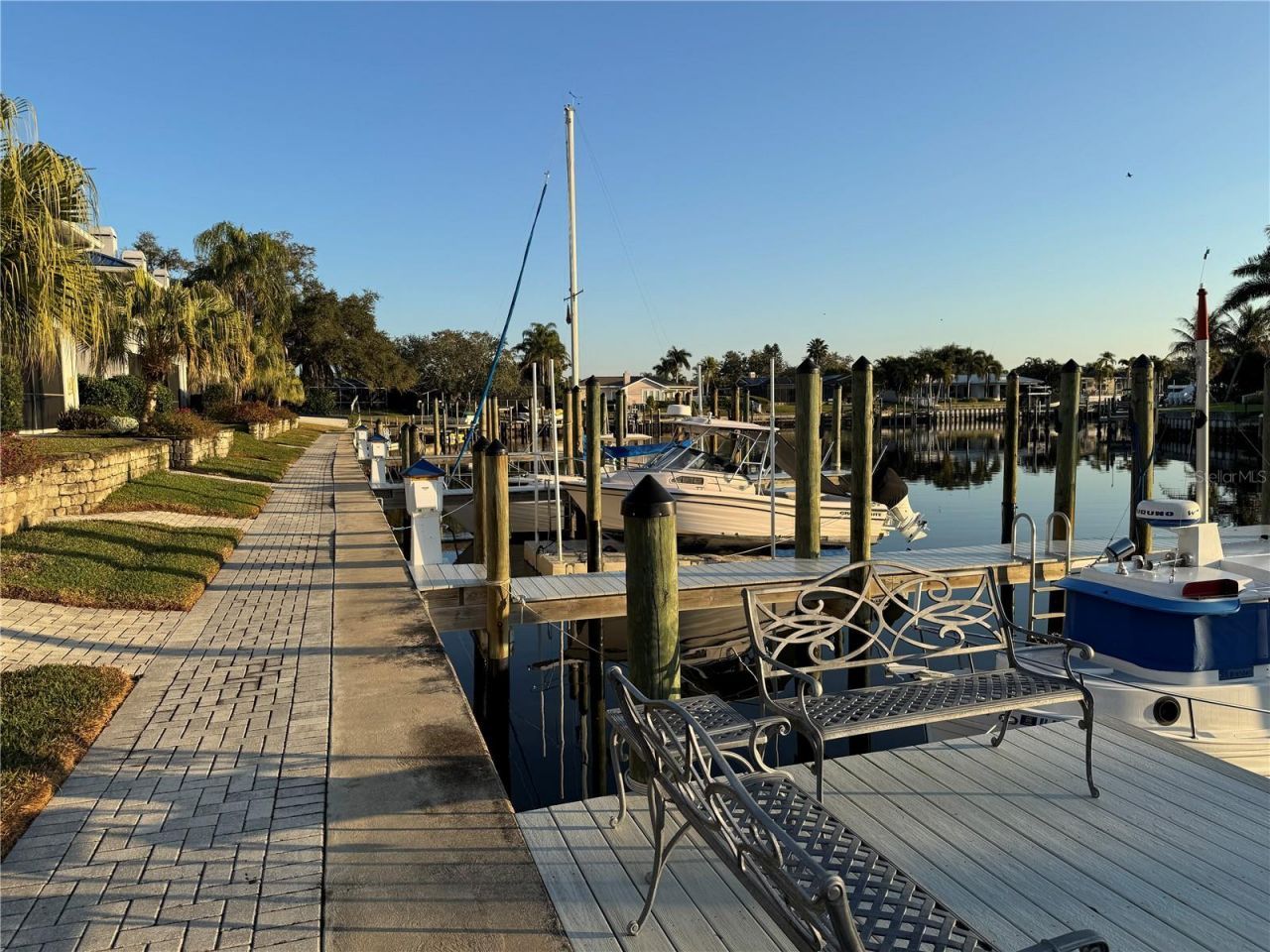 1683 Watermark Circle Ne, Saint Petersburg, FL 33702 Photo