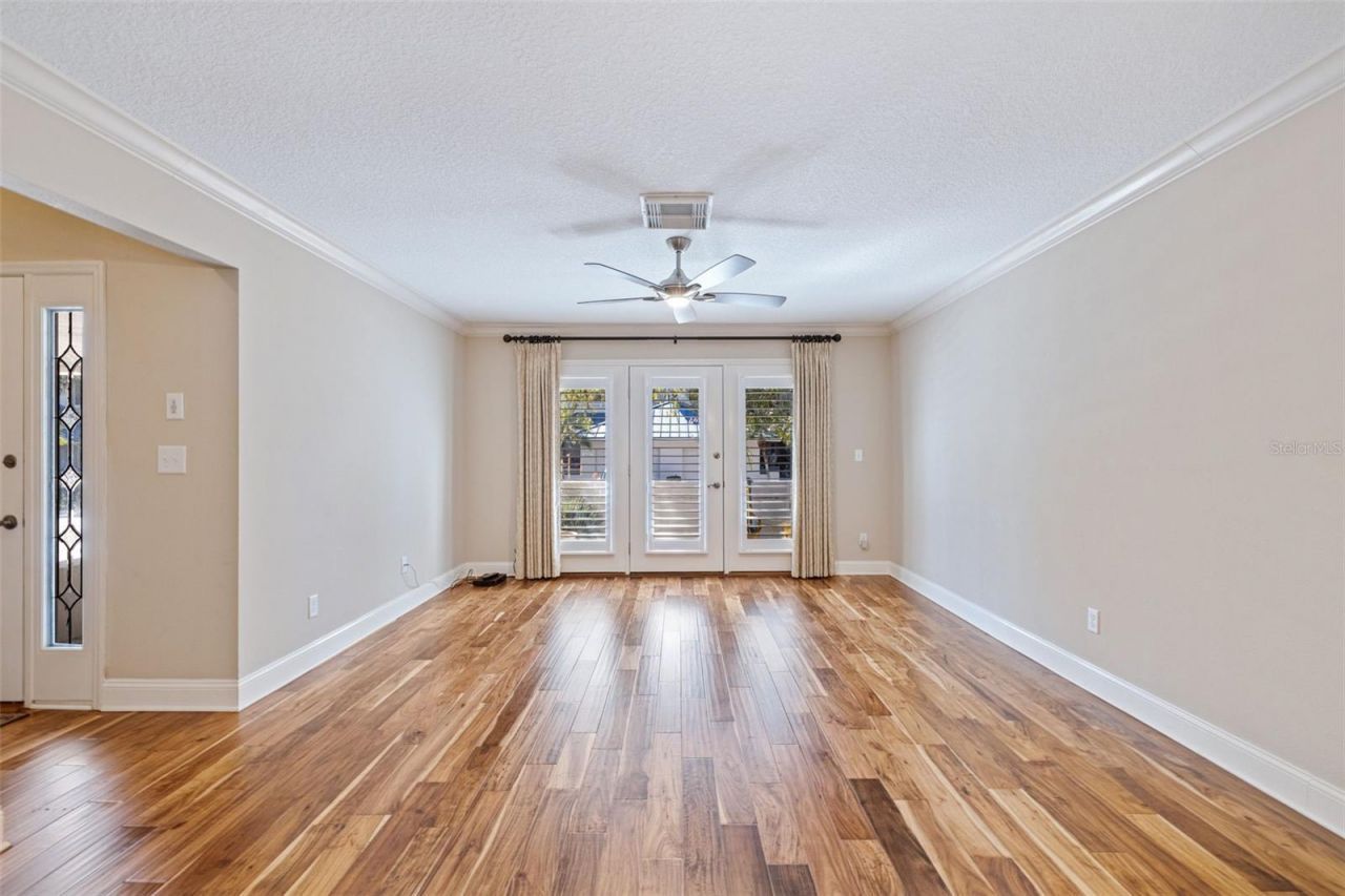 1683 Watermark Circle Ne, Saint Petersburg, FL 33702 Photo