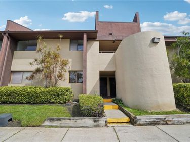 705 S VILLAGE DRIVE N, Unit 205, ST PETERSBURG, FL 33716