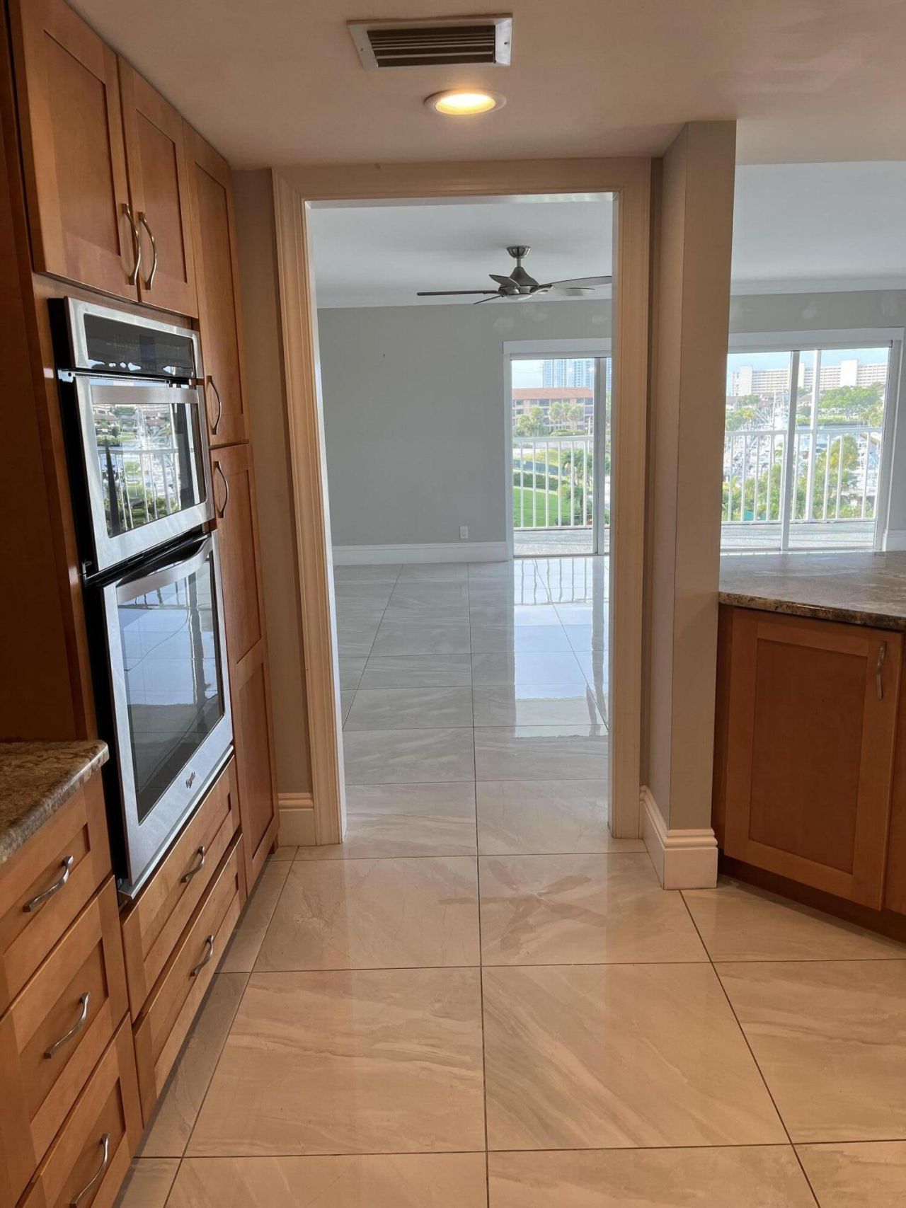 155 Yacht Club Drive, Unit 407, North Palm Beach, FL 33408 Photo