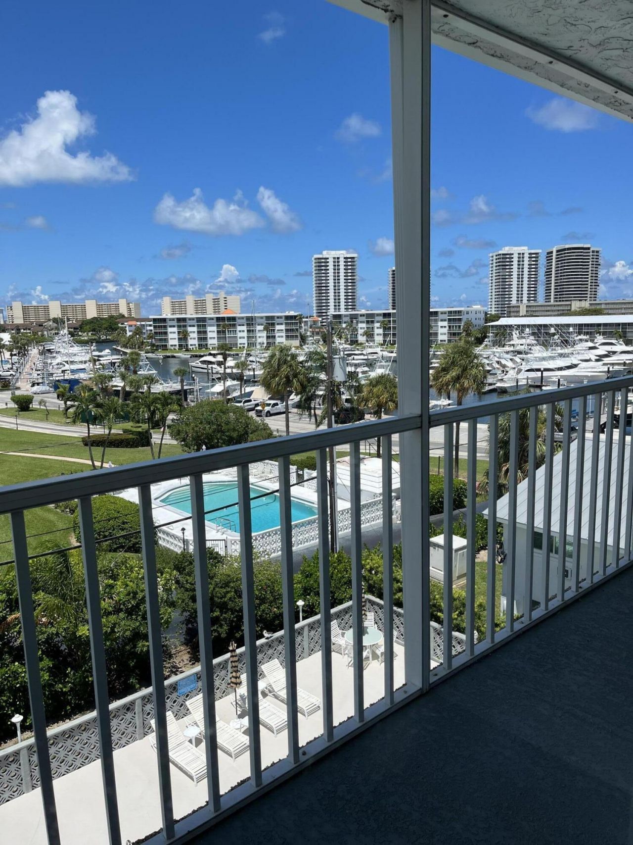 155 Yacht Club Drive, Unit 407, North Palm Beach, FL 33408 Photo