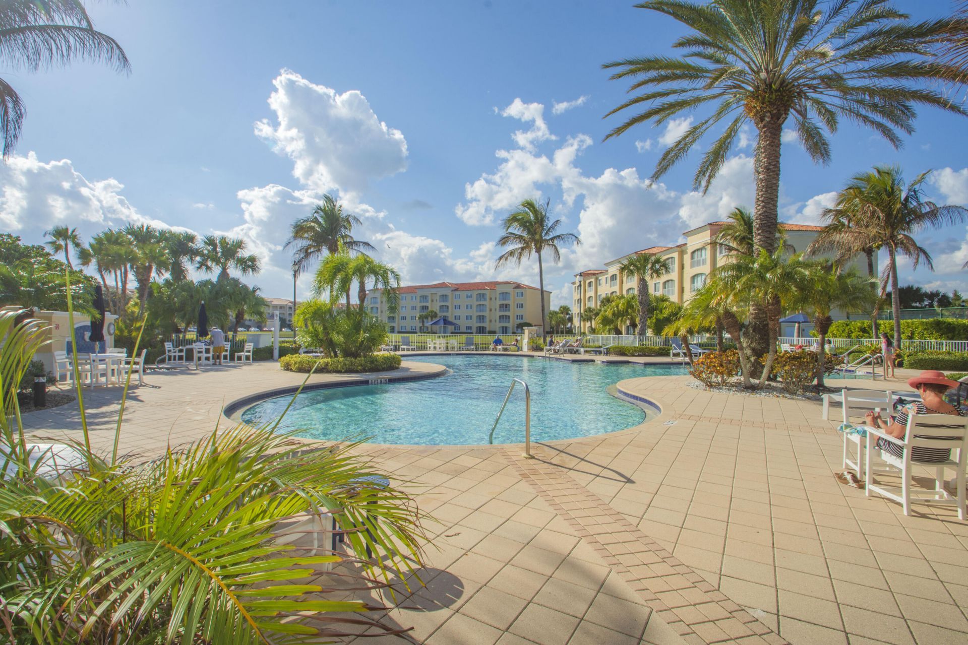 6 Harbour Isle Drive E, Unit Ph01, Fort Pierce, FL 34949 Photo