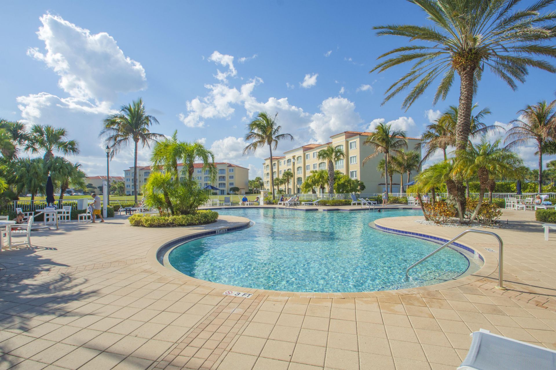 6 Harbour Isle Drive E, Unit Ph01, Fort Pierce, FL 34949 Photo