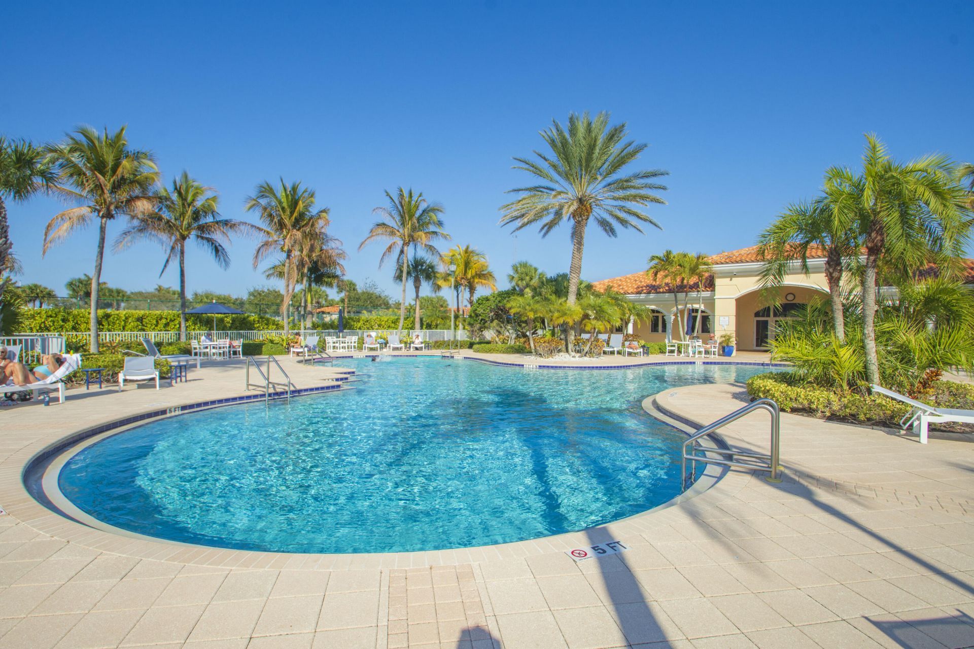 6 Harbour Isle Drive E, Unit Ph01, Fort Pierce, FL 34949 Photo