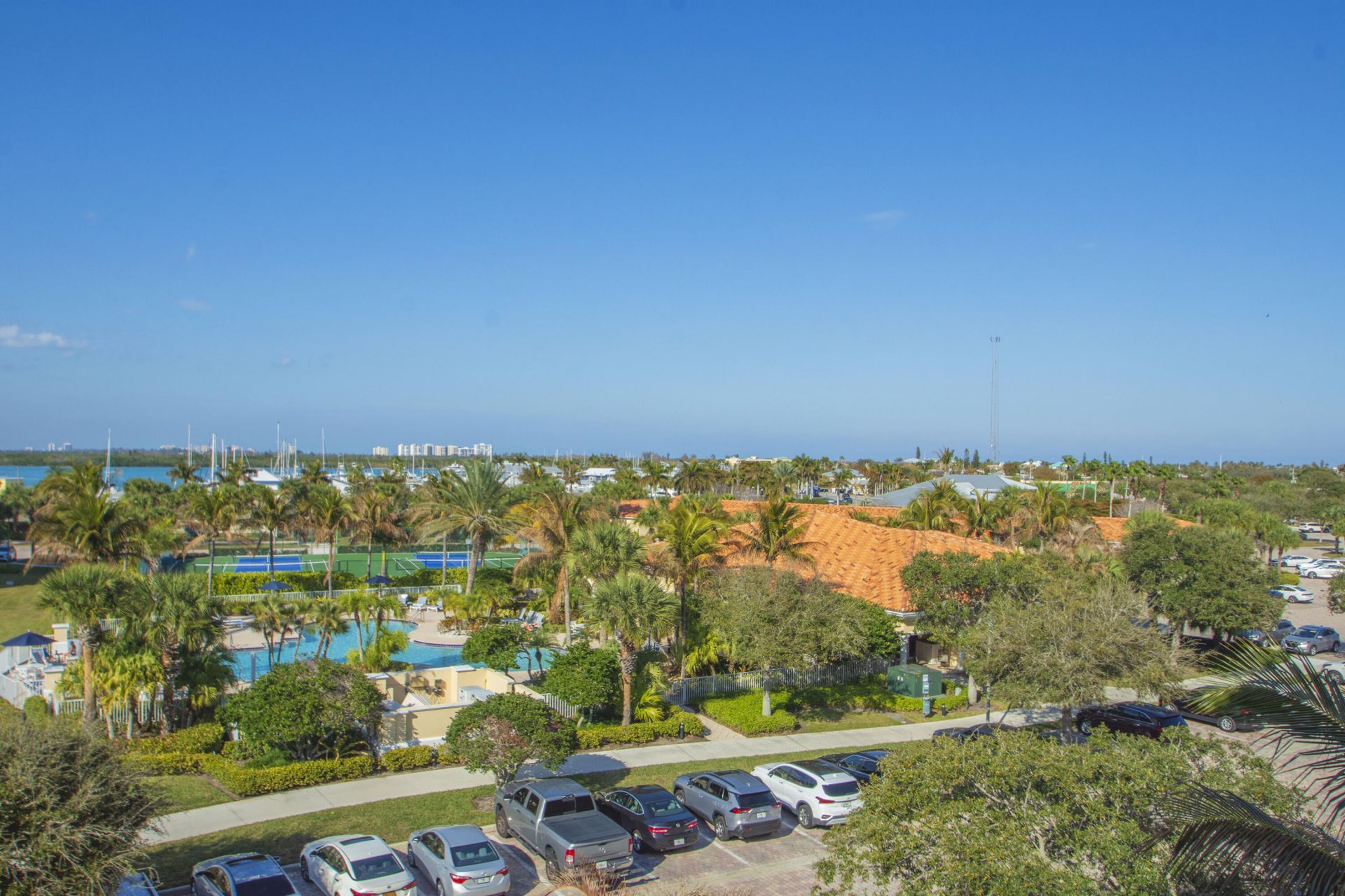 6 Harbour Isle Drive E, Unit Ph01, Fort Pierce, FL 34949 Photo